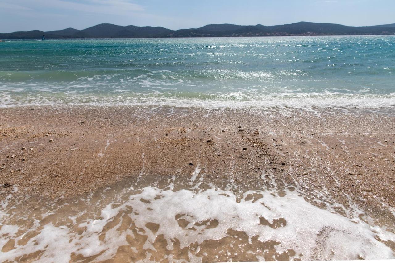 Apartmani Dina Biograd Na Moru Exterior foto