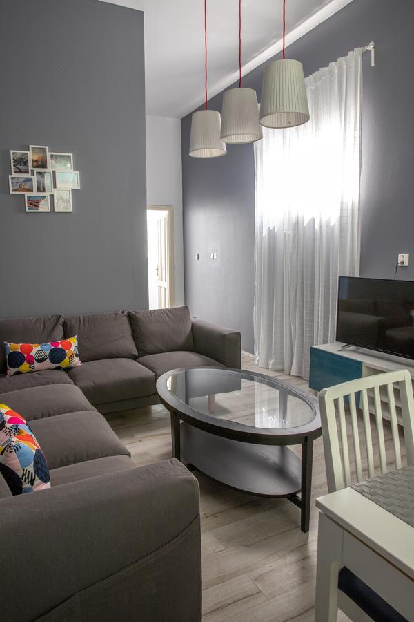 Apartmani Dina Biograd Na Moru Exterior foto